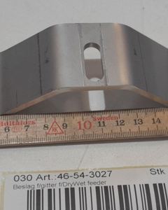 Bracket f/latice f/DryWet feeder